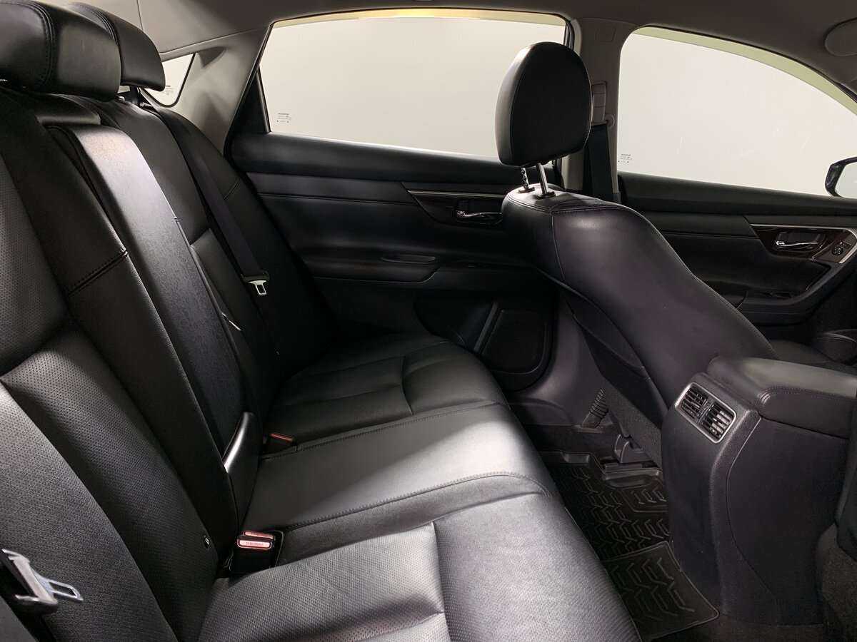 Купить Nissan Teana с пробегом. Фото: #14