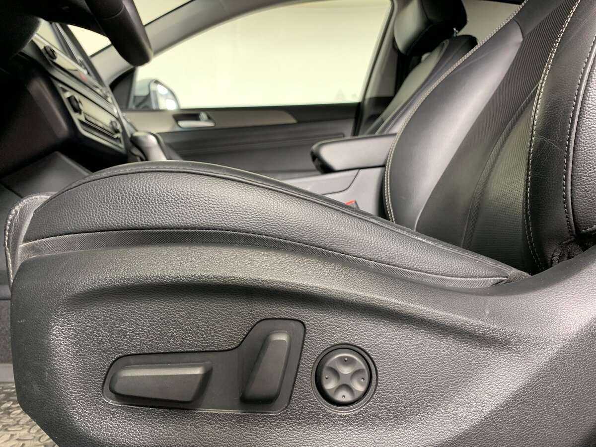 Купить Hyundai Sonata с пробегом. Фото: #13