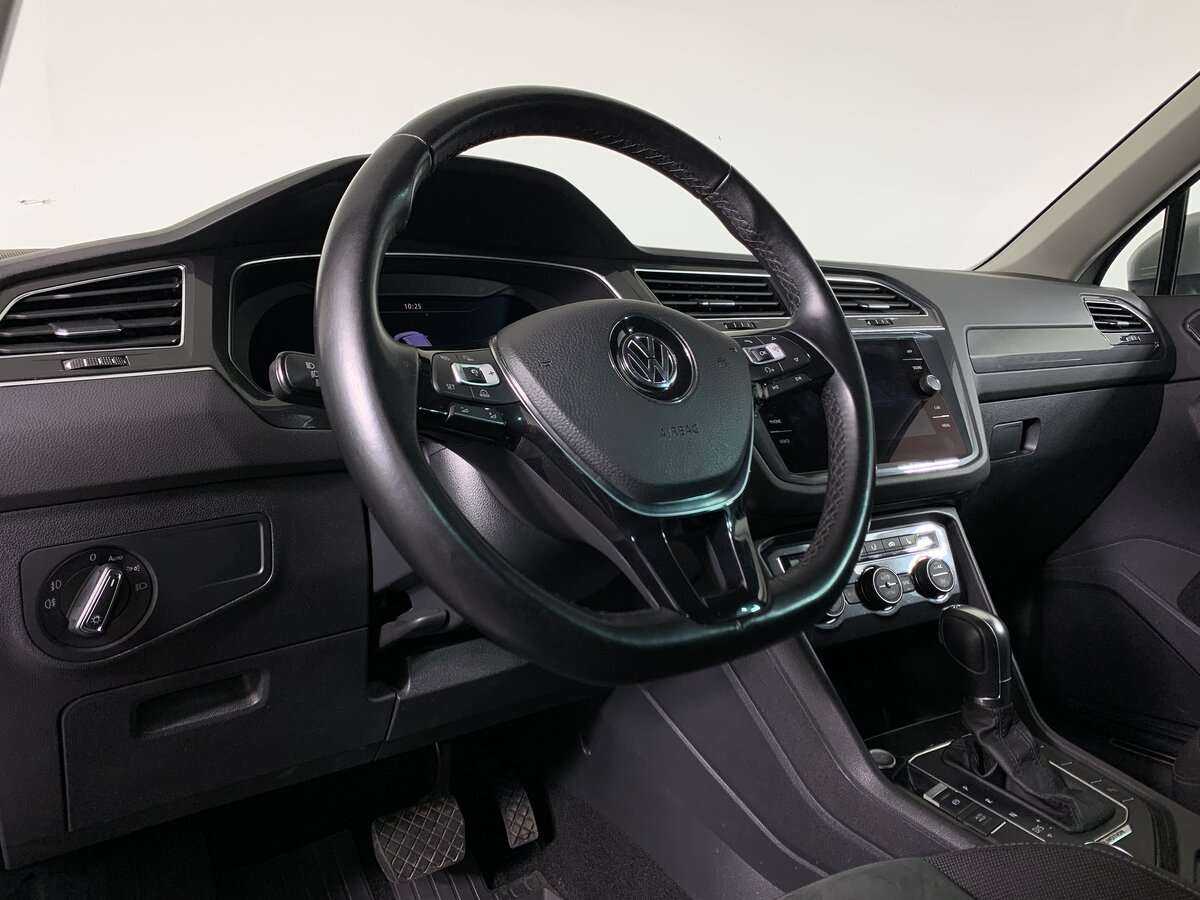 Купить Volkswagen Tiguan с пробегом. Фото: #7