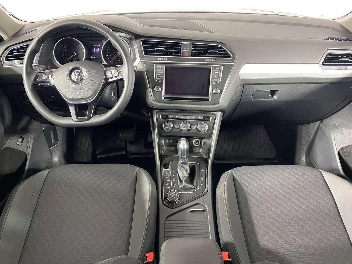 Купить Volkswagen Tiguan с пробегом. Фото: #11
