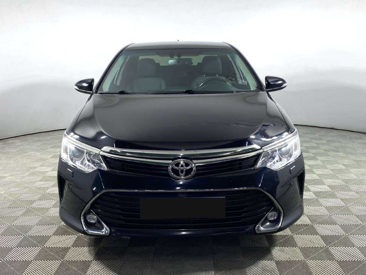 Купить Toyota Camry с пробегом. Фото: #2