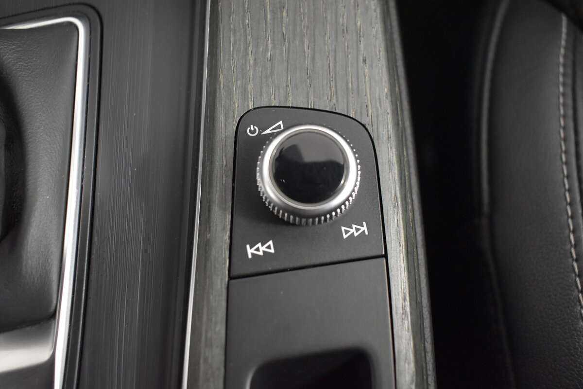 Купить Audi A4 с пробегом. Фото: #18