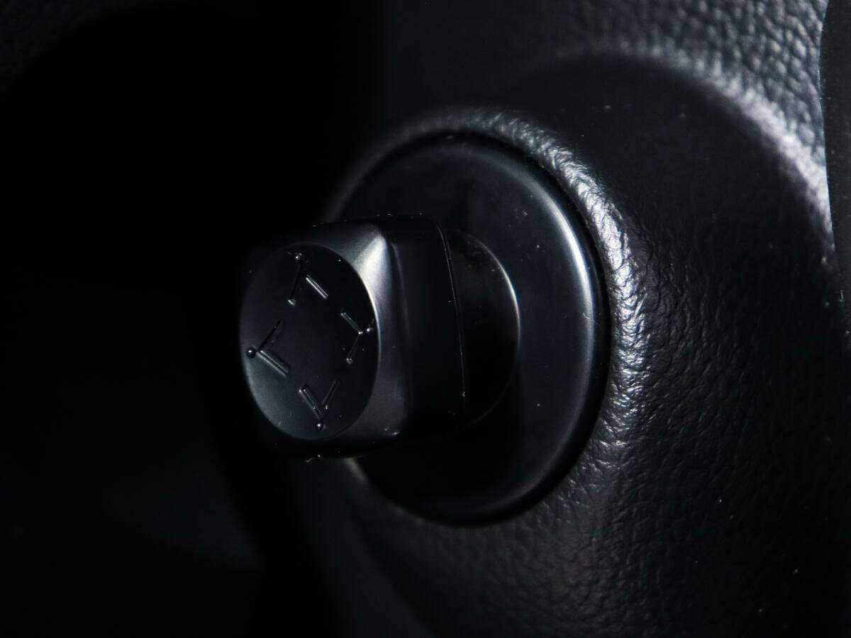 Купить Infiniti FX с пробегом. Фото: #16