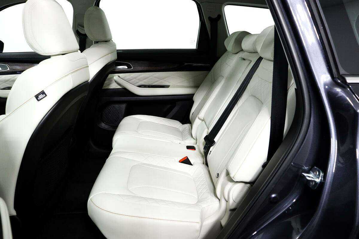 Купить EXEED VX с пробегом. Фото: #11