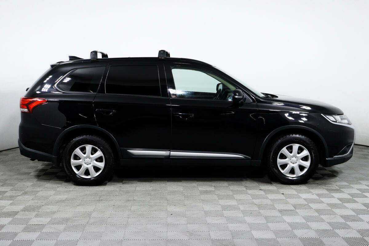 Купить Mitsubishi Outlander с пробегом. Фото: #3