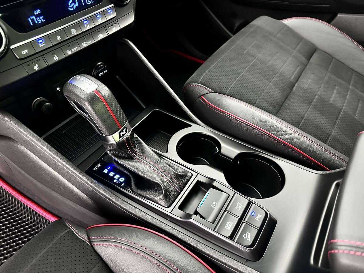 Купить Hyundai Tucson с пробегом. Фото: #13