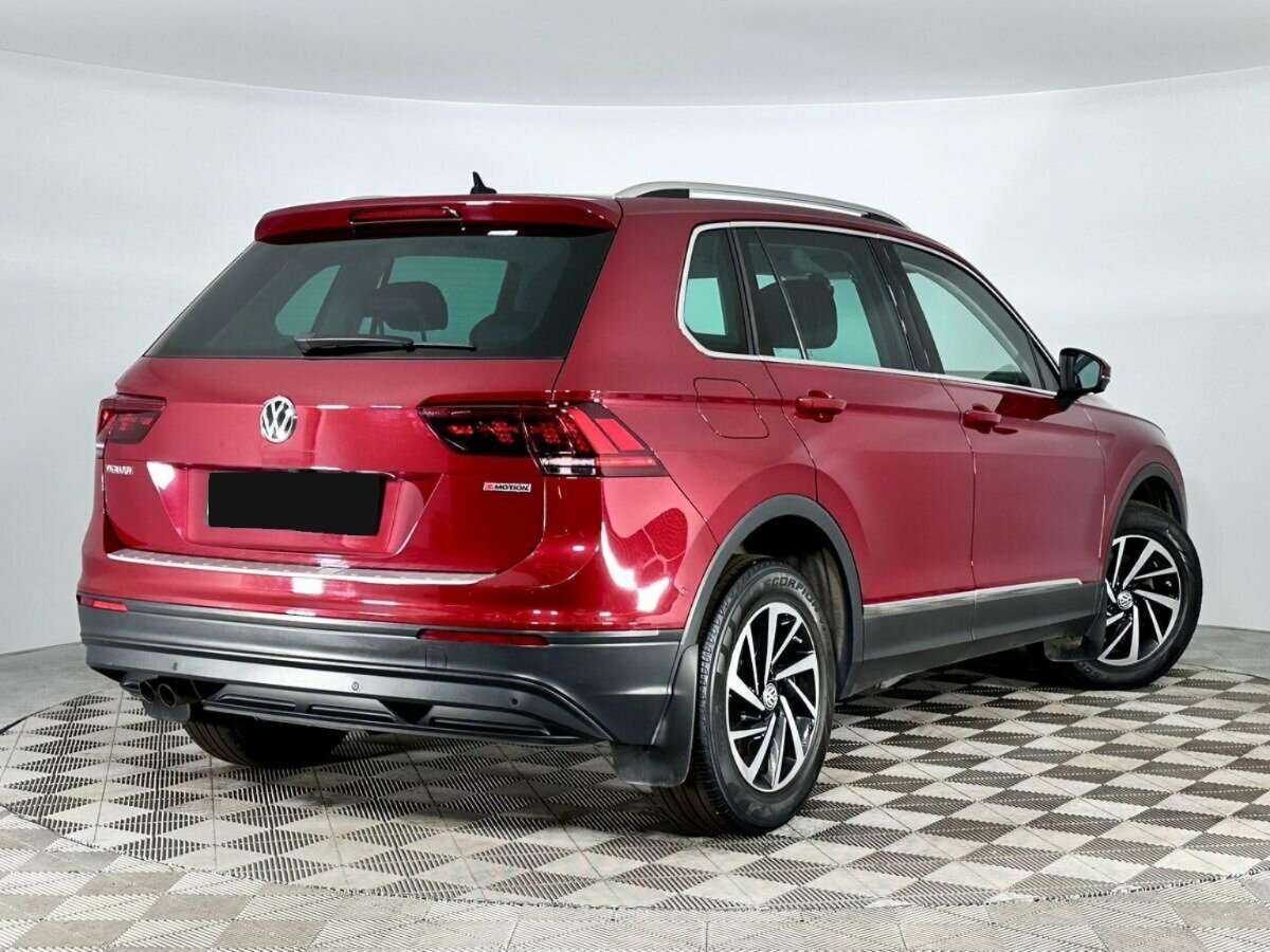 Купить Volkswagen Tiguan с пробегом. Фото: #1