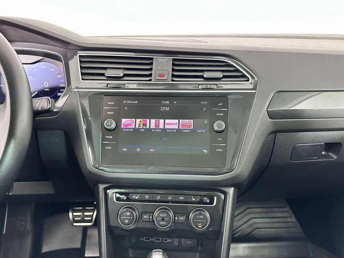 Купить Volkswagen Tiguan с пробегом. Фото: #13