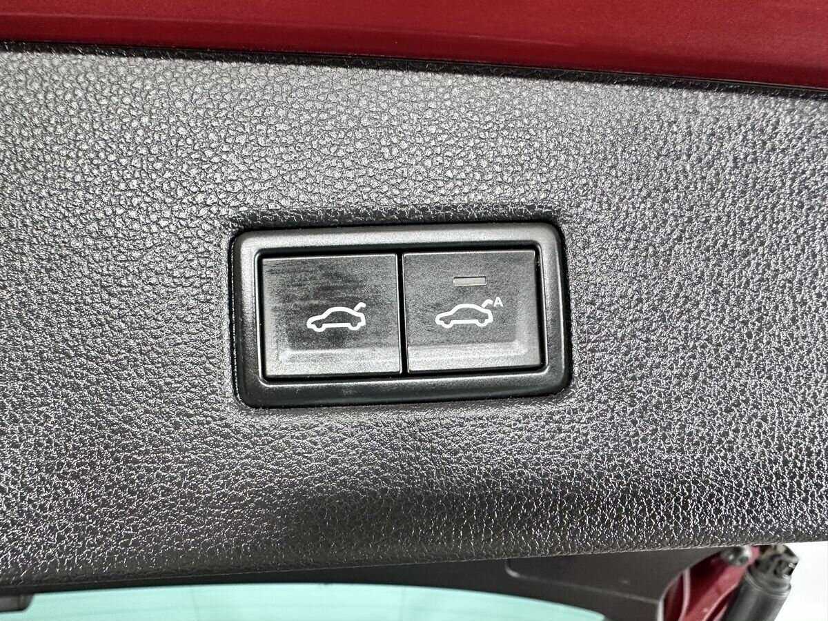 Купить Volkswagen Tiguan с пробегом. Фото: #18