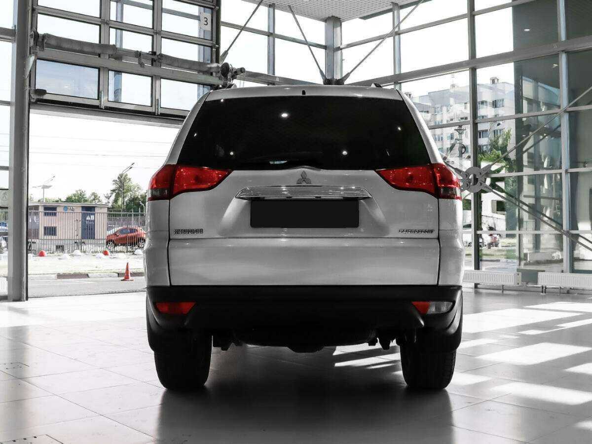Купить Mitsubishi Pajero Sport с пробегом. Фото: #4