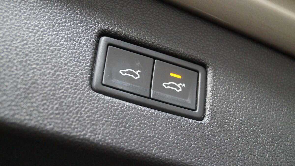 Купить Volkswagen Tiguan с пробегом. Фото: #6