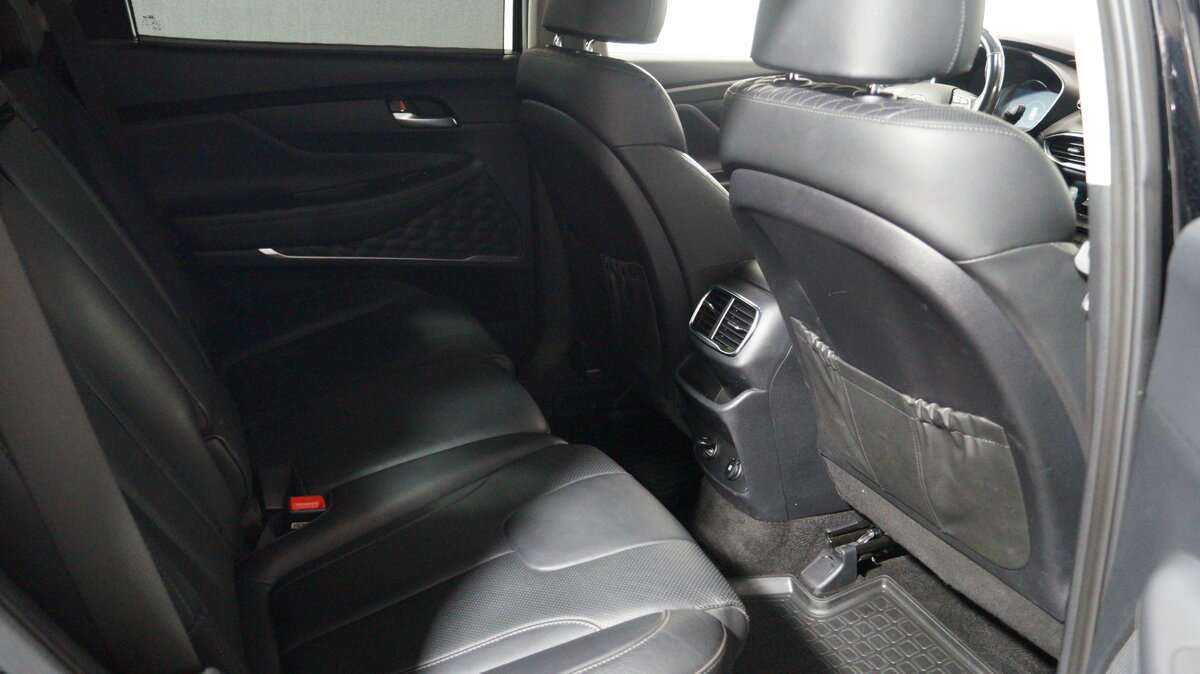 Купить Hyundai Santa Fe с пробегом. Фото: #11