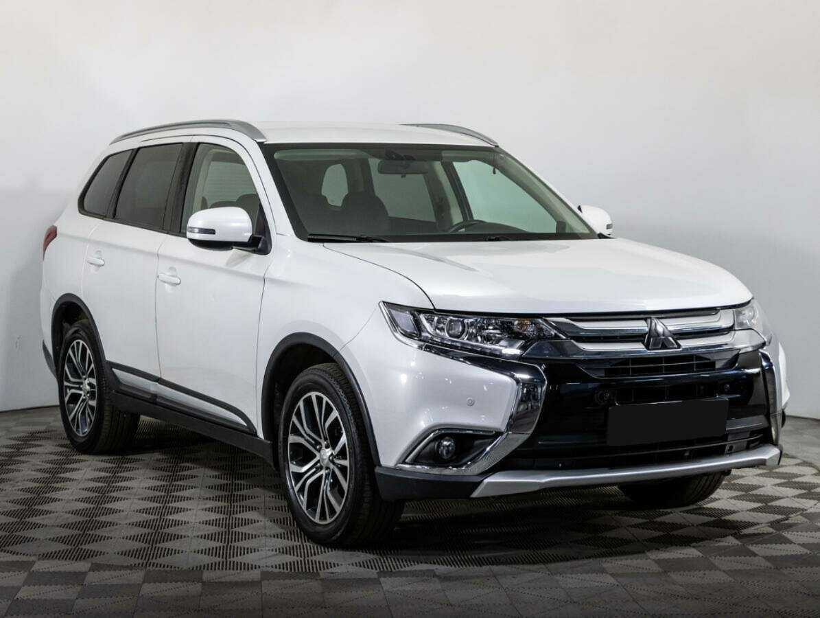 Купить Mitsubishi Outlander с пробегом. Фото: #2