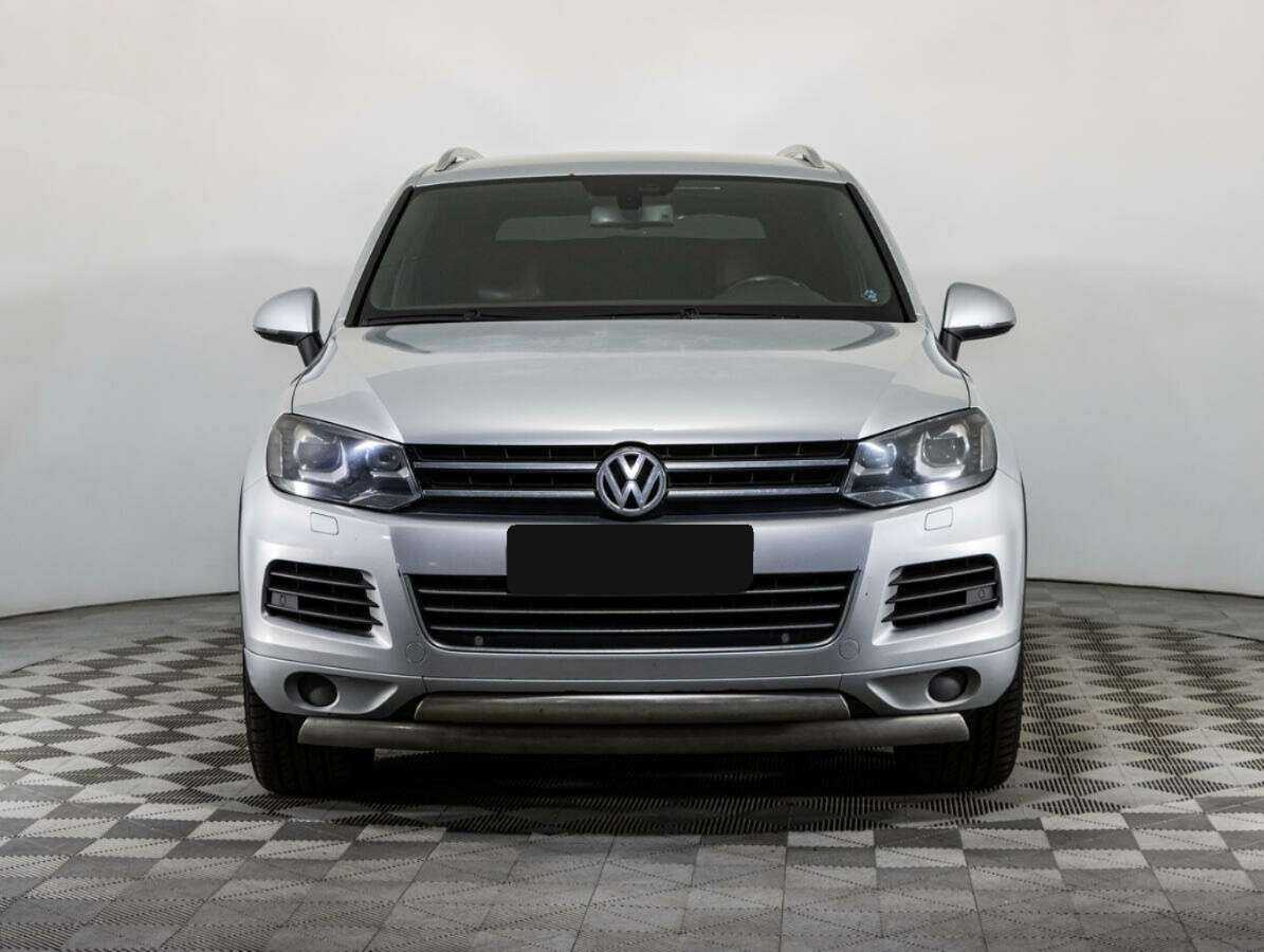 Купить Volkswagen Touareg с пробегом. Фото: #1