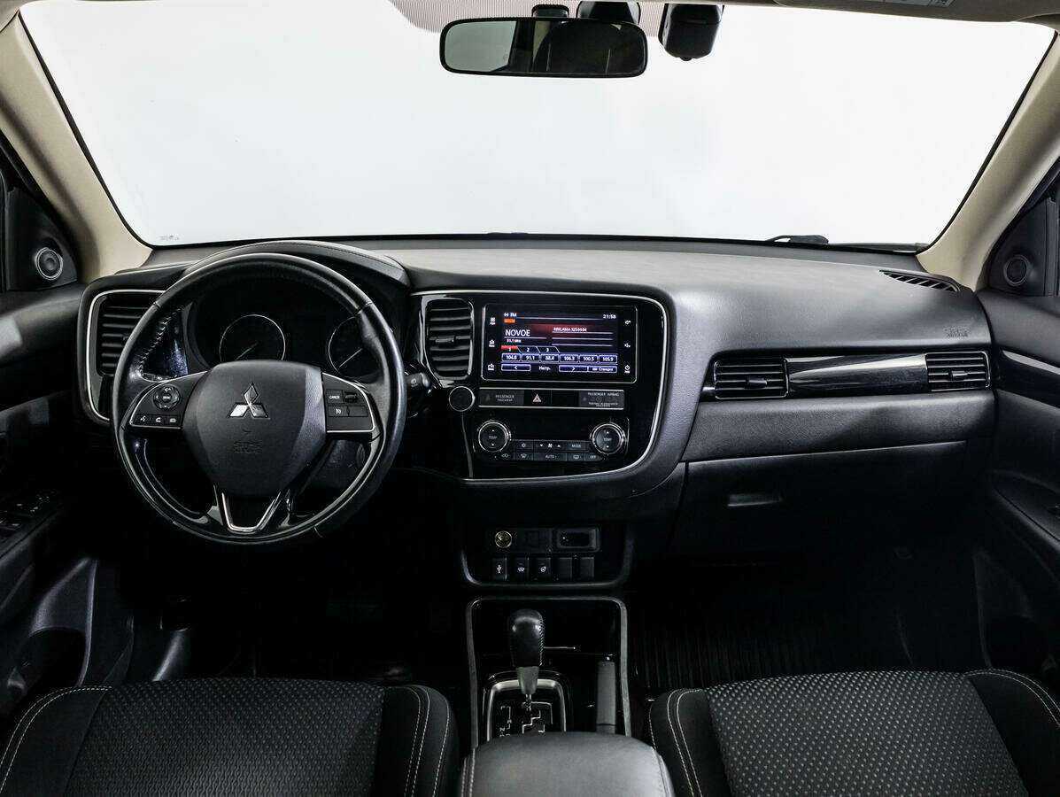Купить Mitsubishi Outlander с пробегом. Фото: #10