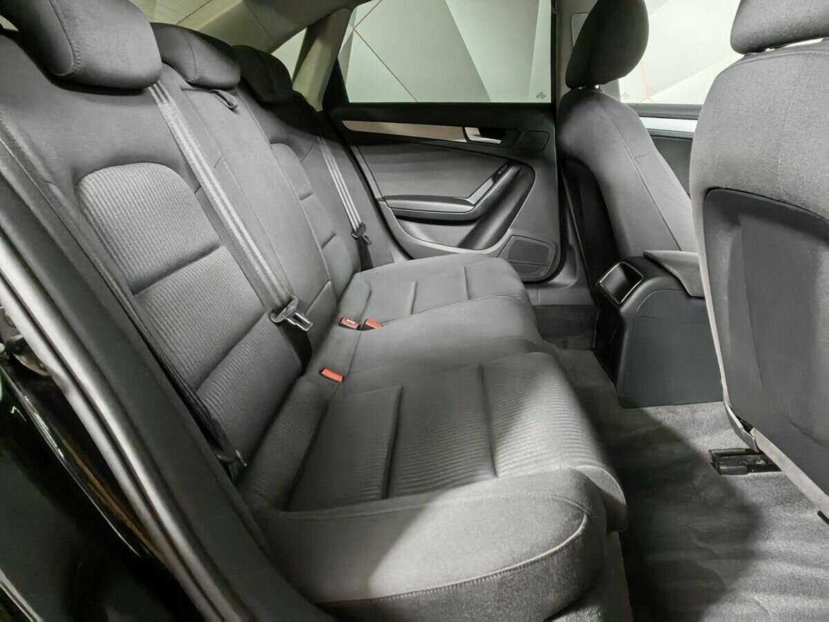 Купить Audi A4 с пробегом. Фото: #11