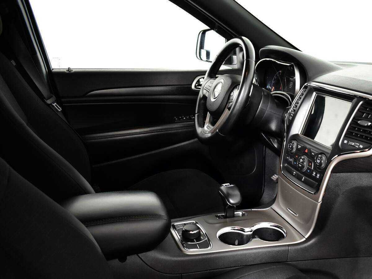 Купить Jeep Grand Cherokee с пробегом. Фото: #8