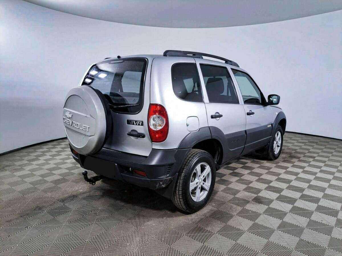 Купить Chevrolet Niva с пробегом. Фото: #4