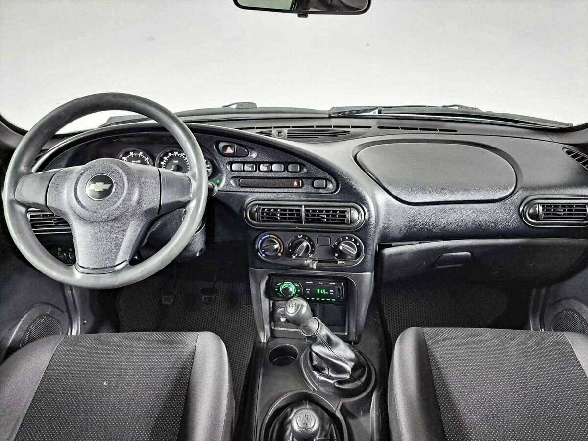 Купить Chevrolet Niva с пробегом. Фото: #11