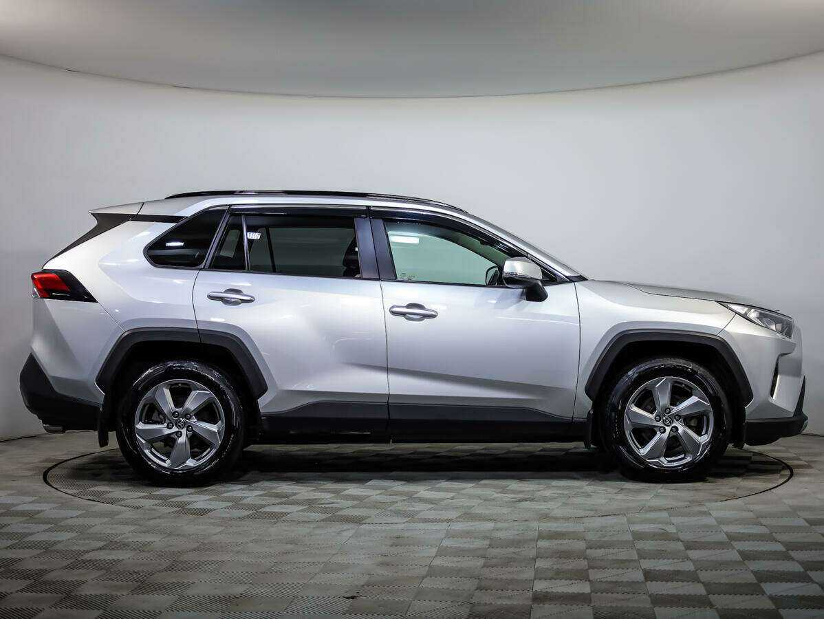 Купить Toyota RAV4 с пробегом. Фото: #2