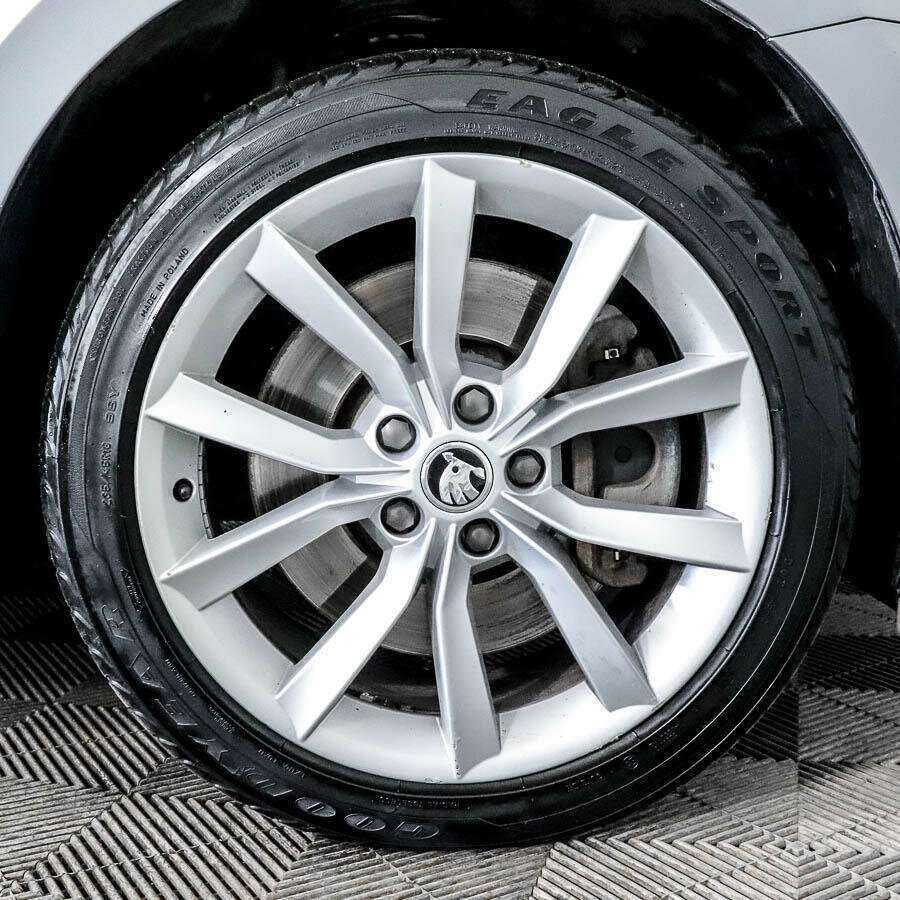 Купить Skoda Superb с пробегом. Фото: #19