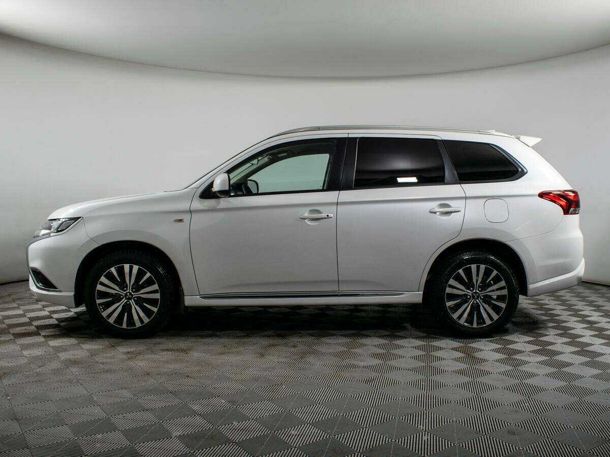 Купить Mitsubishi Outlander с пробегом. Фото: #7