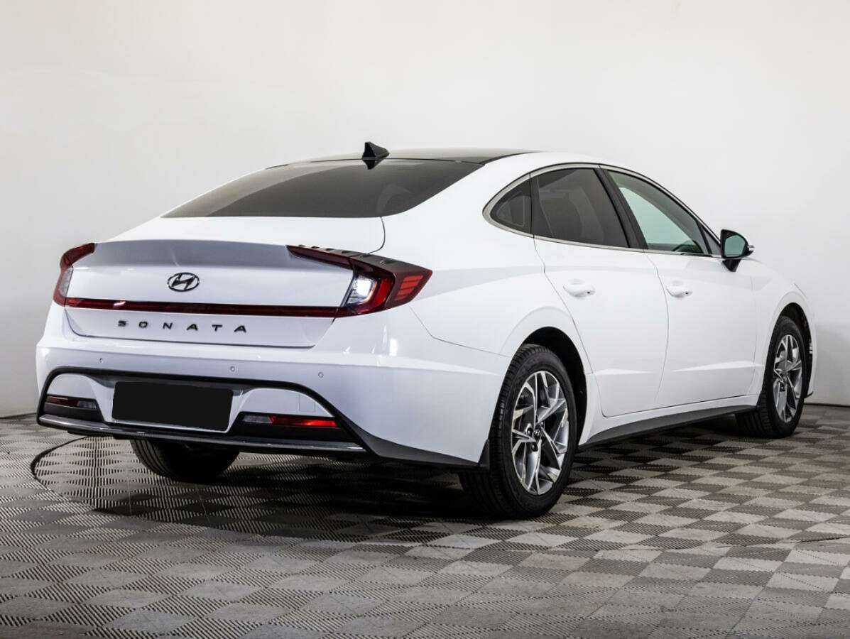 Купить Hyundai Sonata с пробегом. Фото: #4