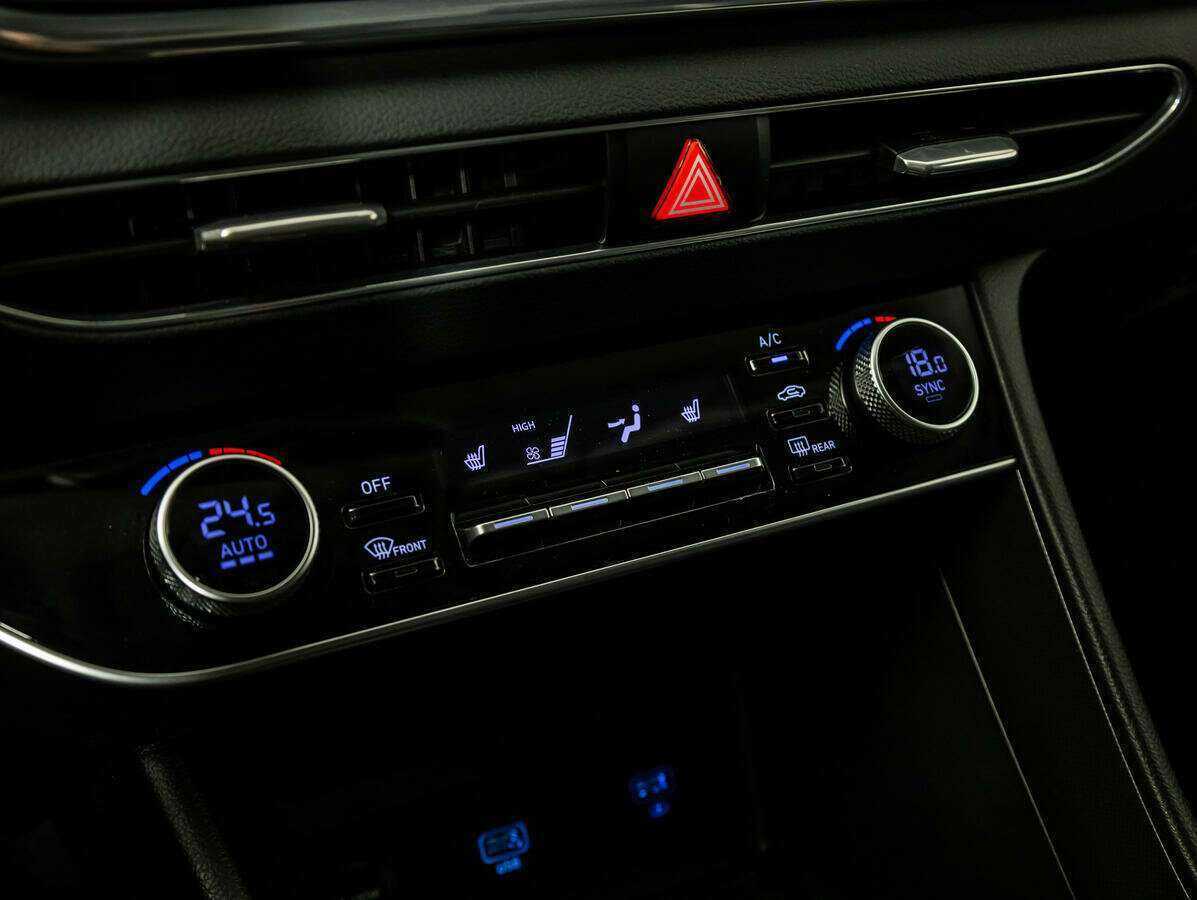 Купить Hyundai Sonata с пробегом. Фото: #17