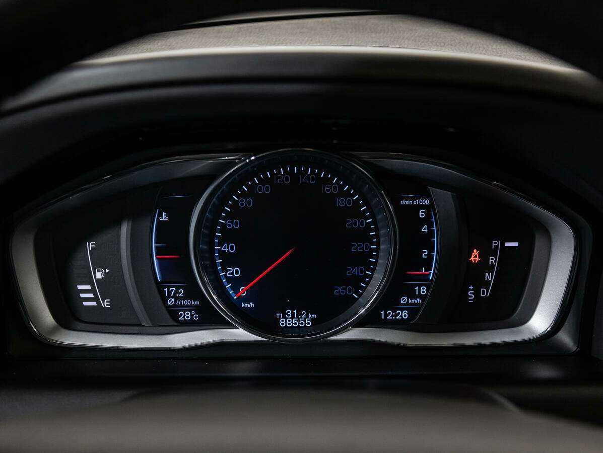 Купить Volvo XC60 с пробегом. Фото: #9