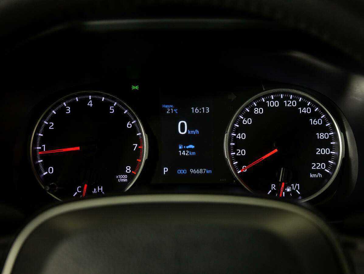 Купить Toyota RAV4 с пробегом. Фото: #8