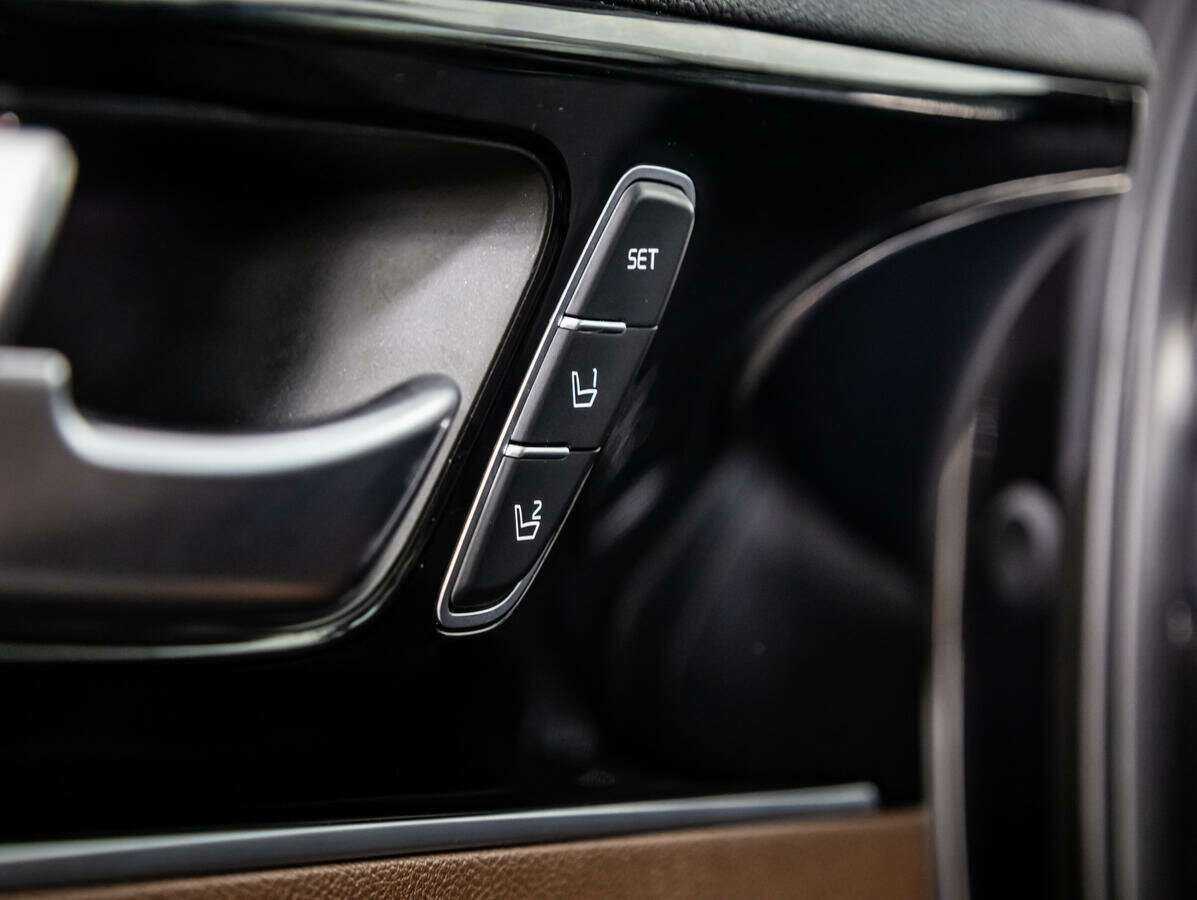 Купить Kia Sorento с пробегом. Фото: #19