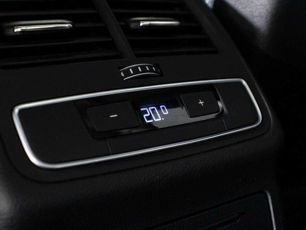 Купить Audi A4 с пробегом. Фото: #15