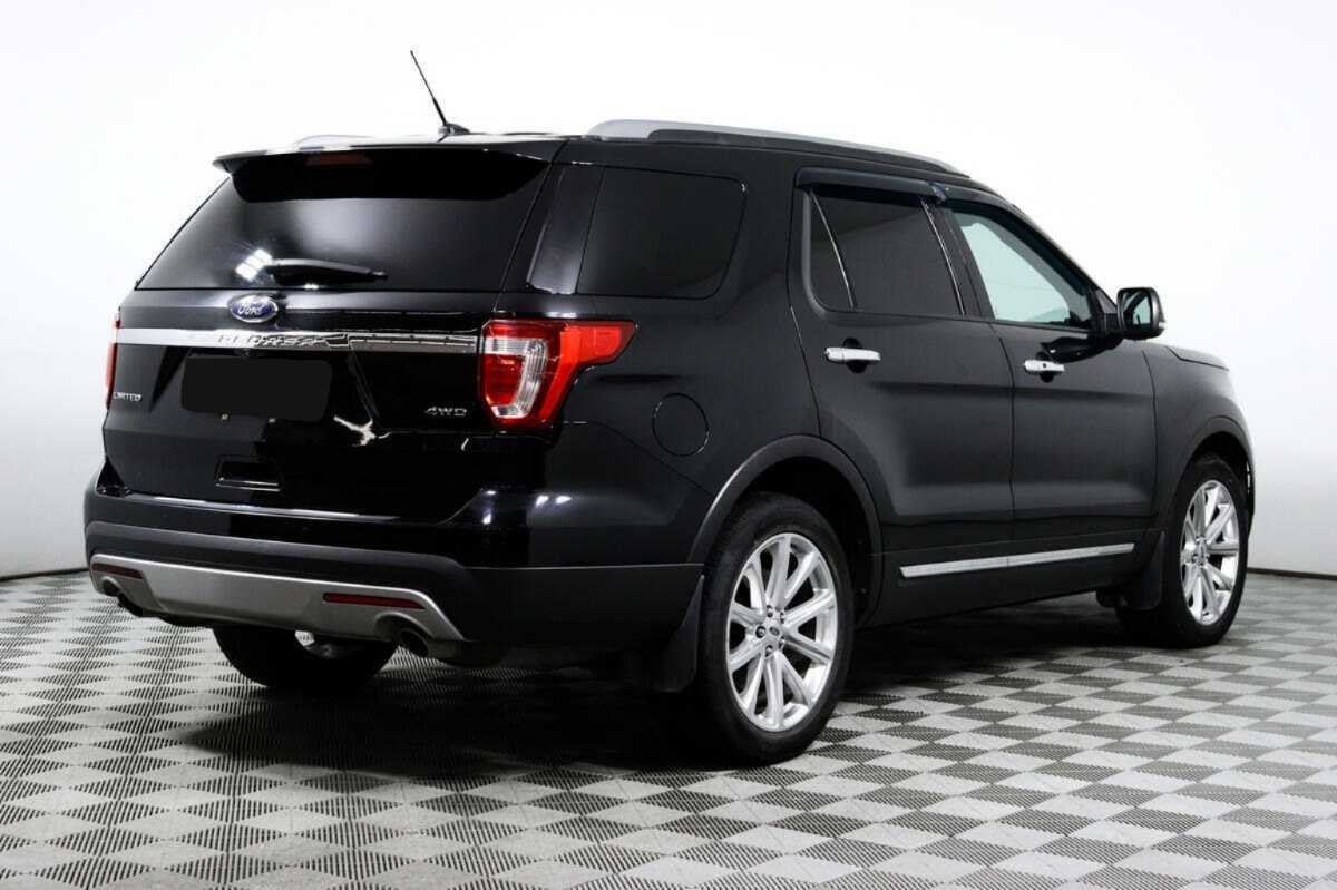 Купить Ford Explorer с пробегом. Фото: #4
