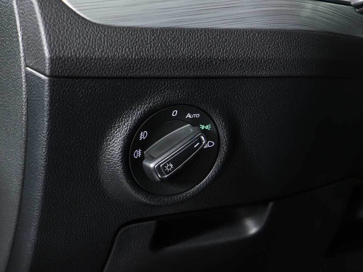 Купить Skoda Superb с пробегом. Фото: #14