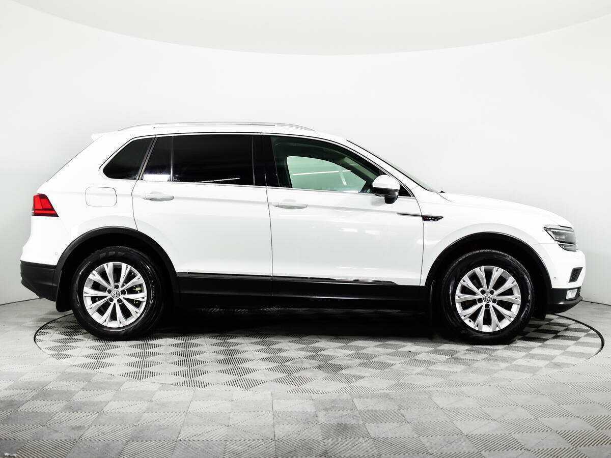 Купить Volkswagen Tiguan с пробегом. Фото: #3