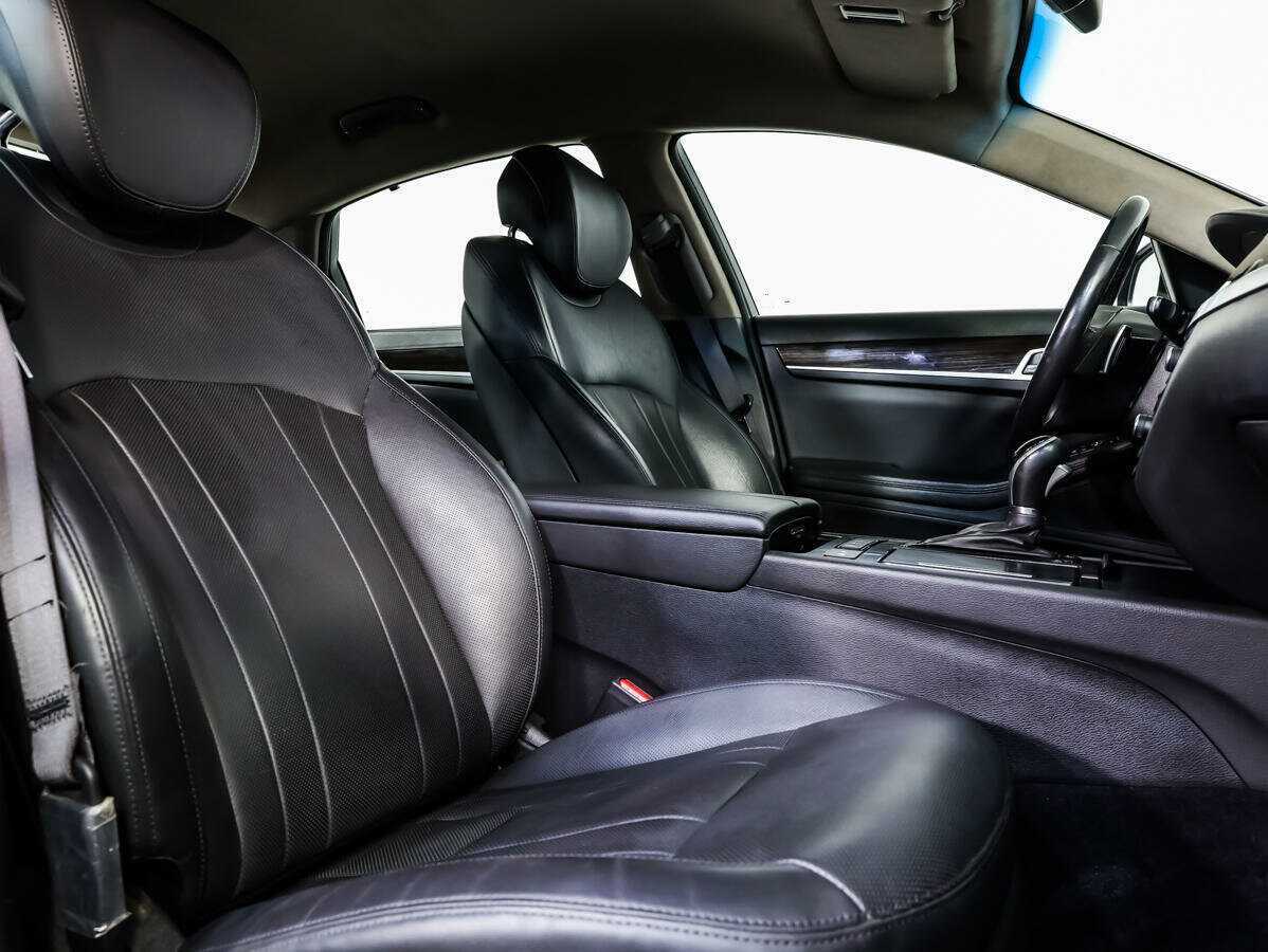 Купить Hyundai Genesis с пробегом. Фото: #11