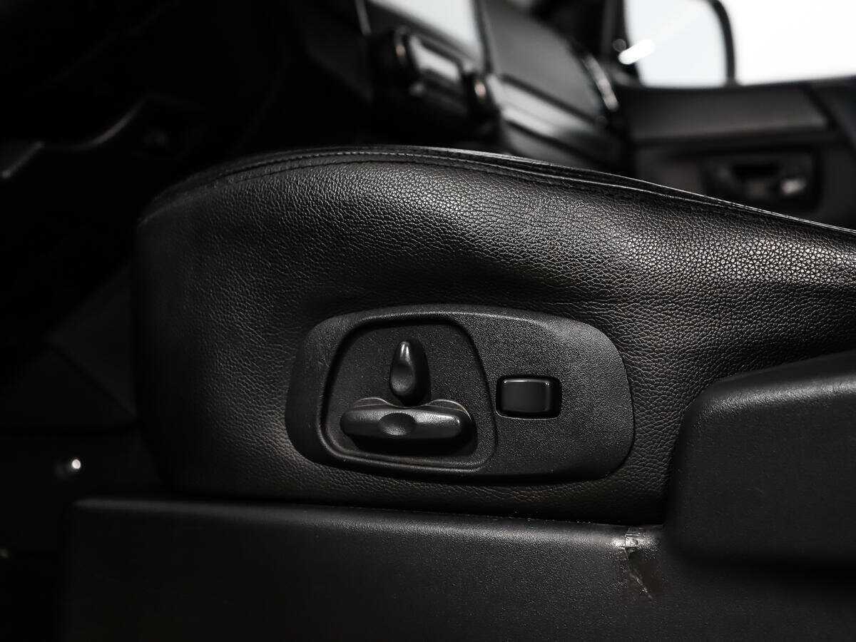 Купить Mitsubishi Pajero с пробегом. Фото: #9