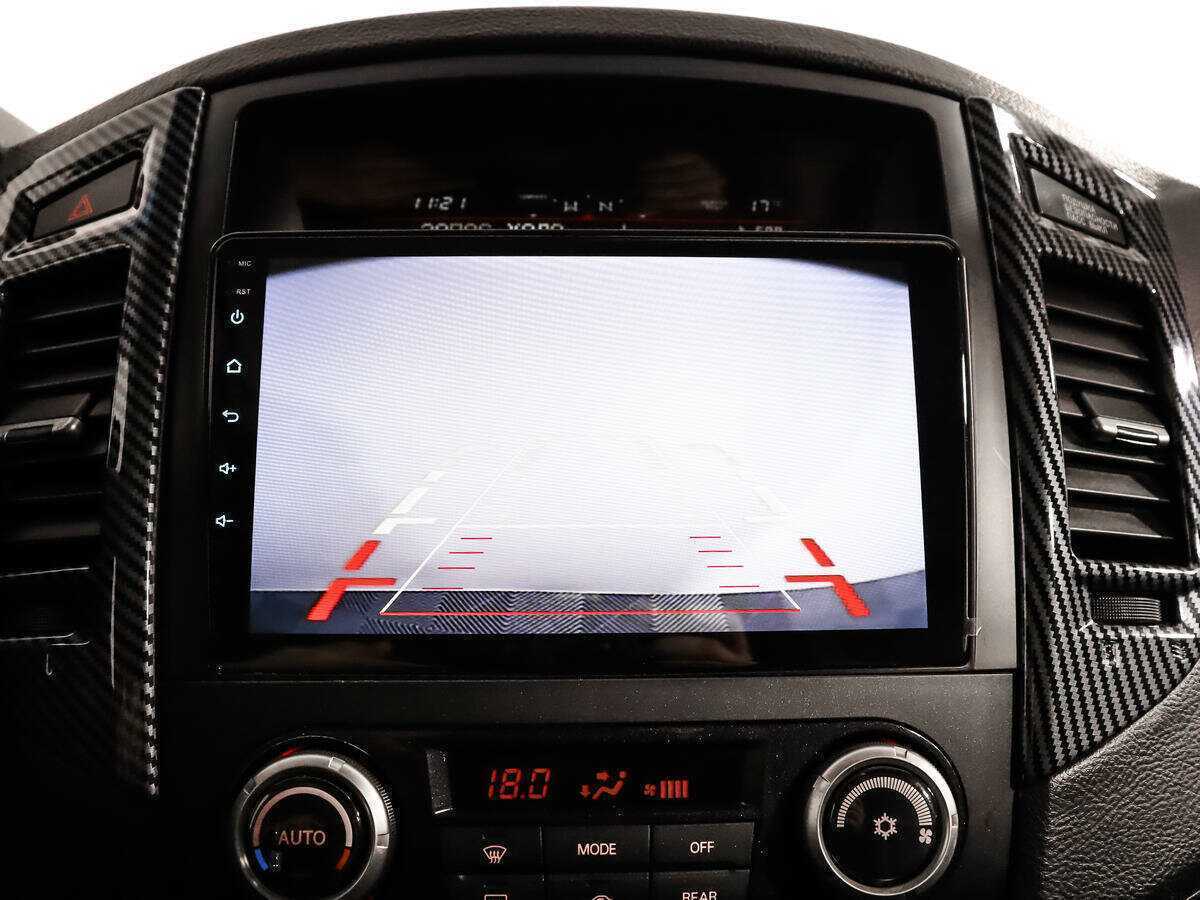 Купить Mitsubishi Pajero с пробегом. Фото: #15