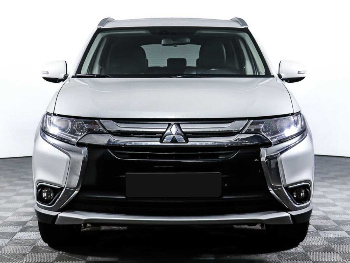 Купить Mitsubishi Outlander с пробегом. Фото: #1