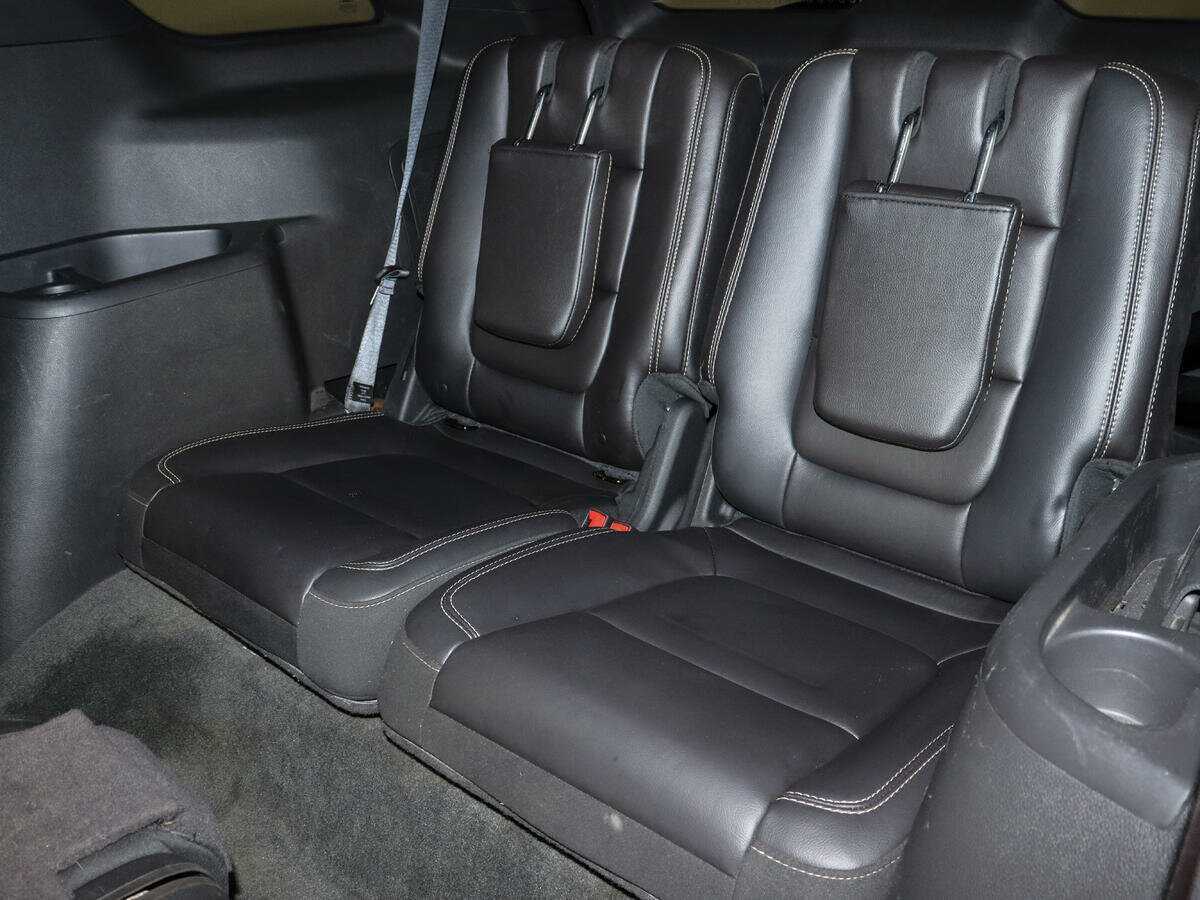 Купить Ford Explorer с пробегом. Фото: #7