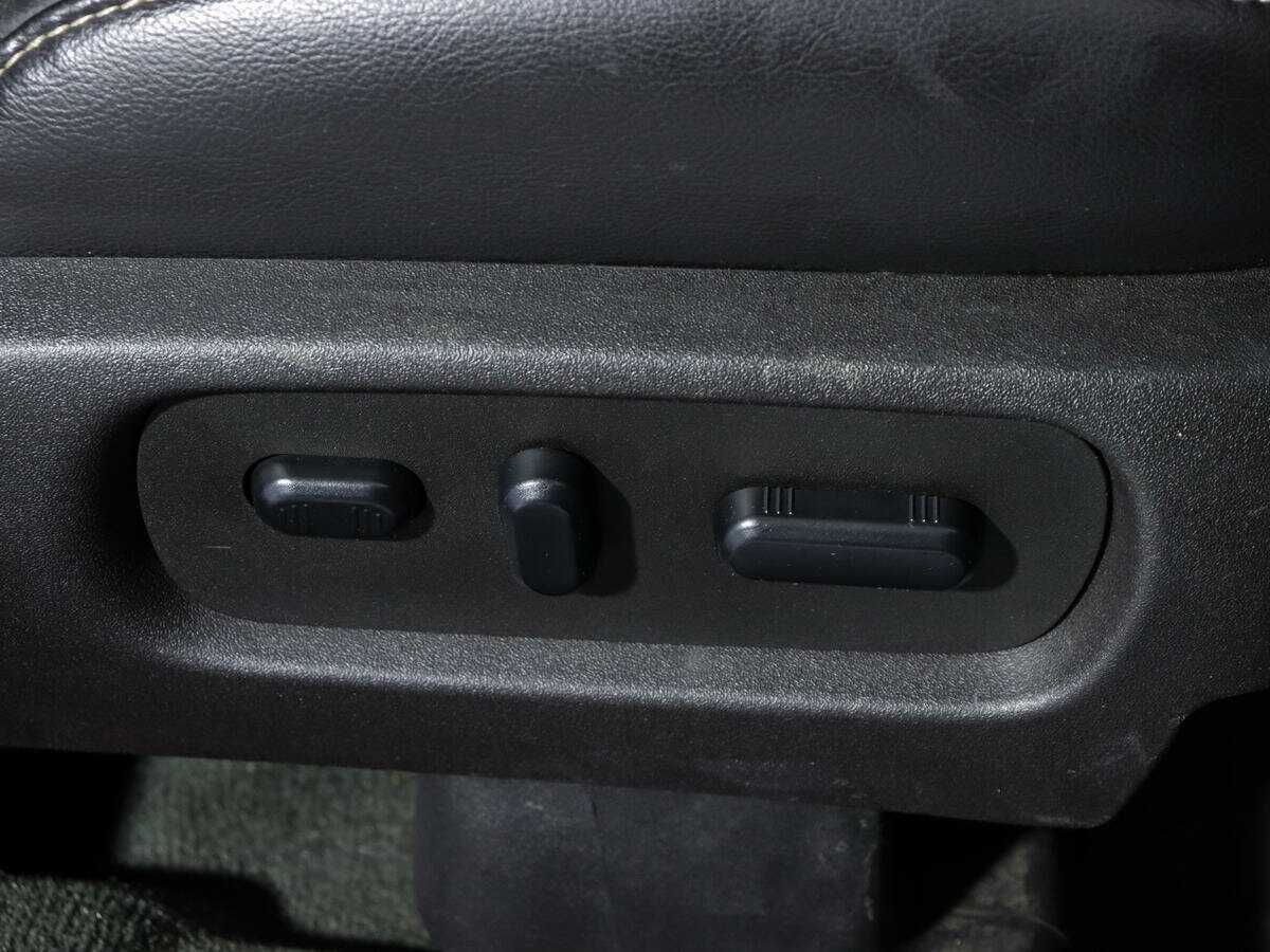 Купить Ford Explorer с пробегом. Фото: #13