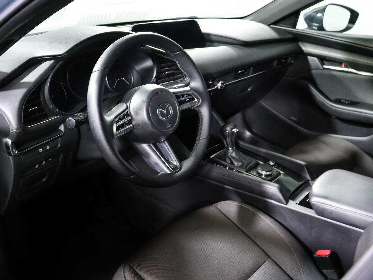 Купить Mazda 3 с пробегом. Фото: #13
