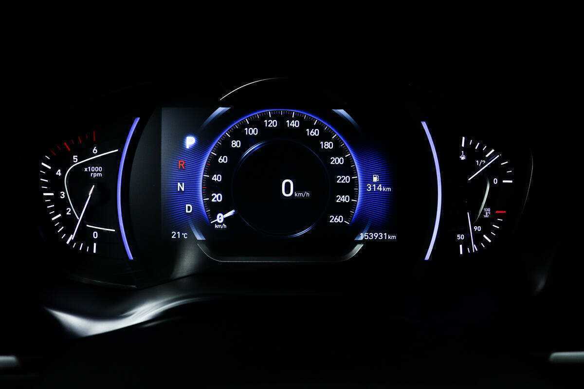 Купить Hyundai Santa Fe с пробегом. Фото: #9