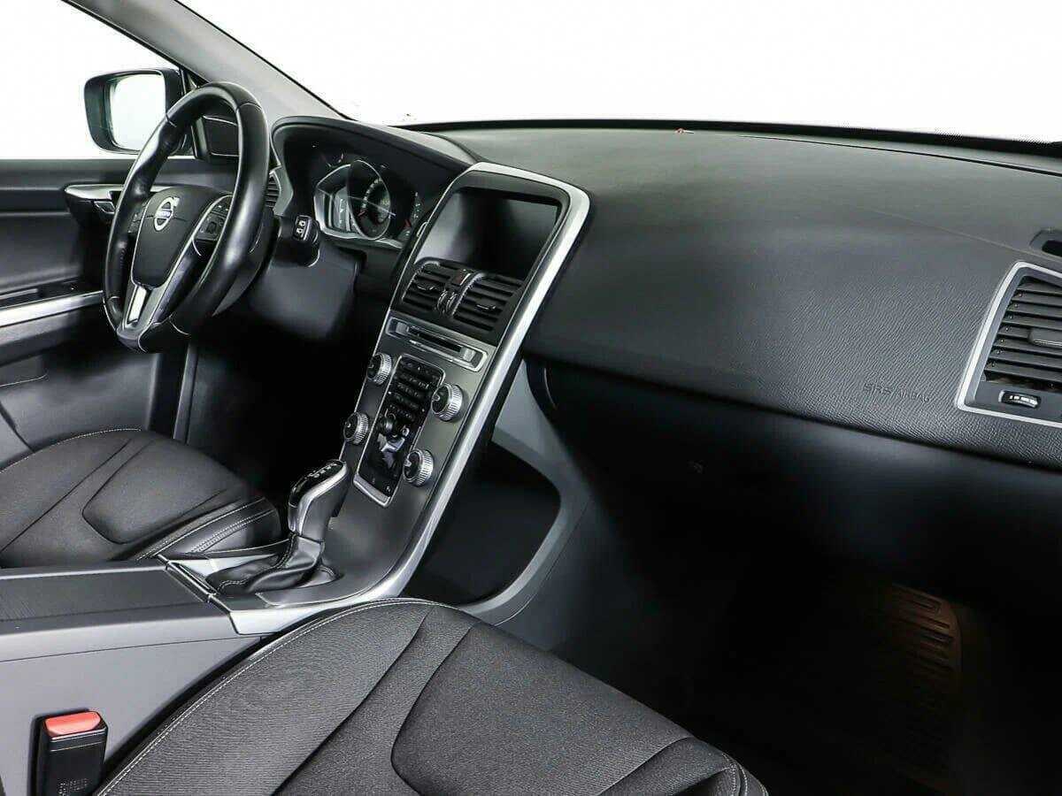 Купить Volvo XC60 с пробегом. Фото: #8