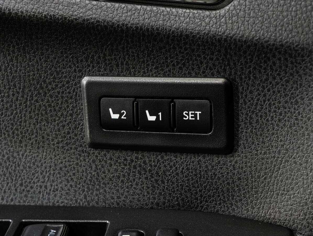 Купить Toyota RAV4 с пробегом. Фото: #14