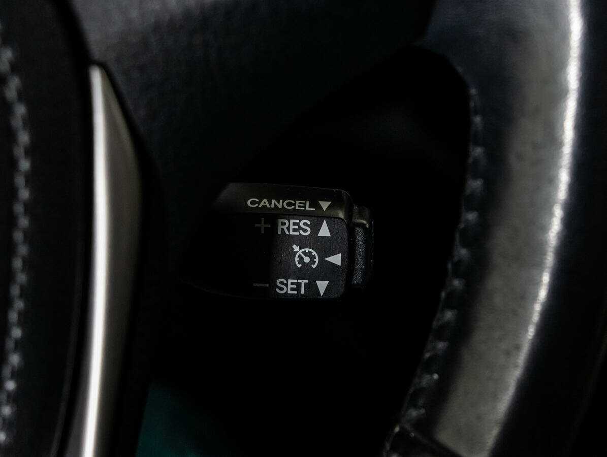 Купить Toyota RAV4 с пробегом. Фото: #16