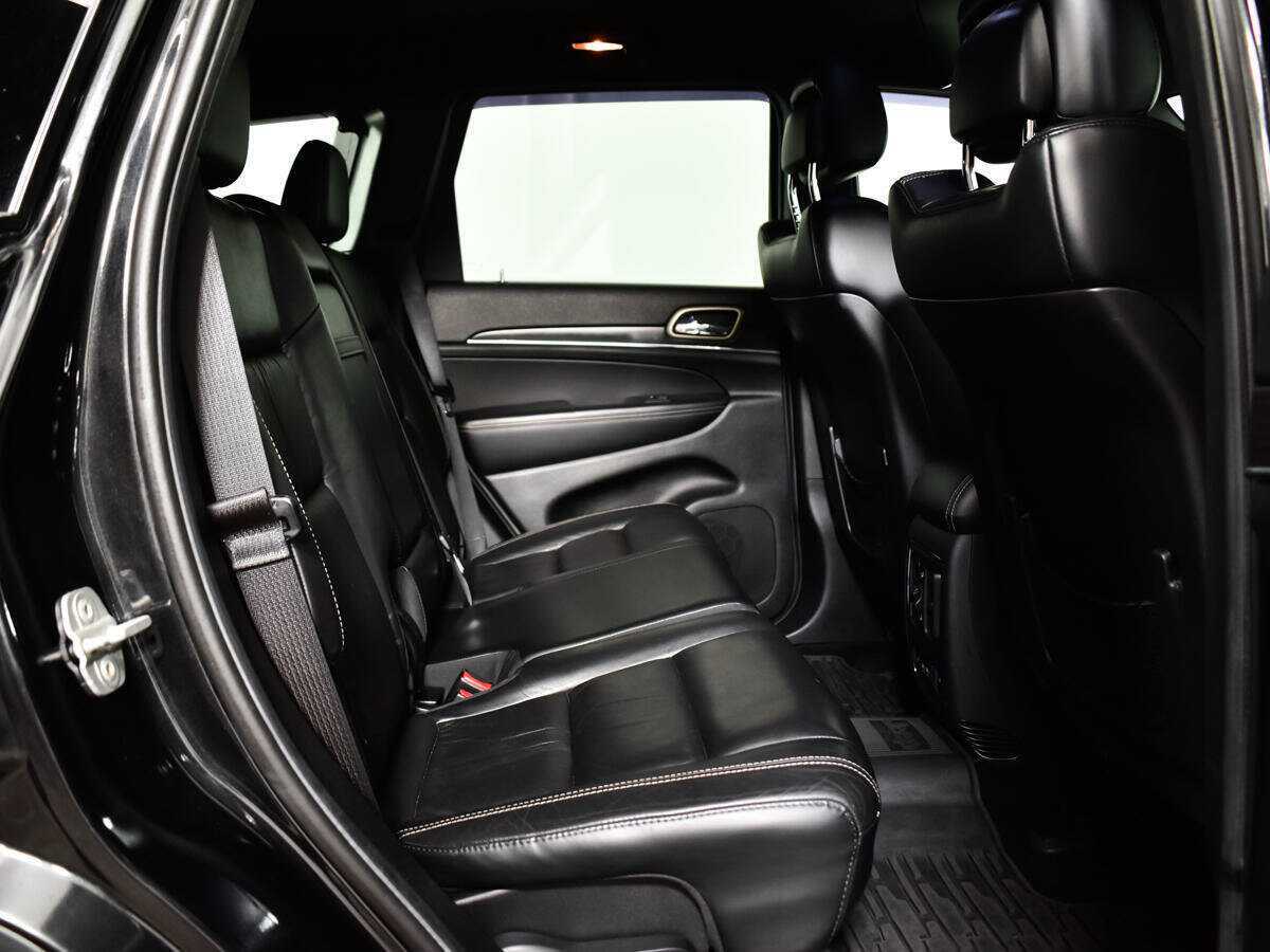 Купить Jeep Grand Cherokee с пробегом. Фото: #9