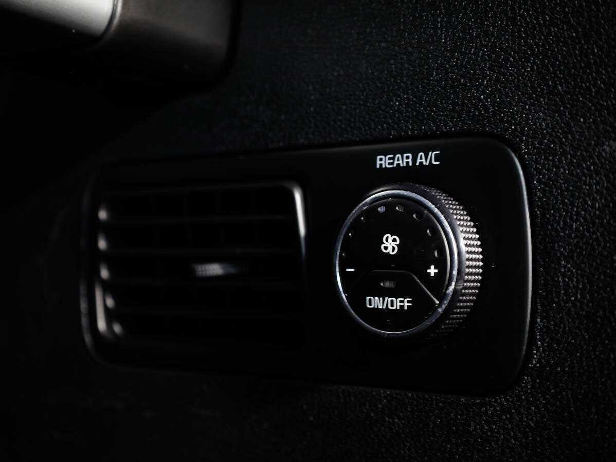 Купить Kia Sorento с пробегом. Фото: #24