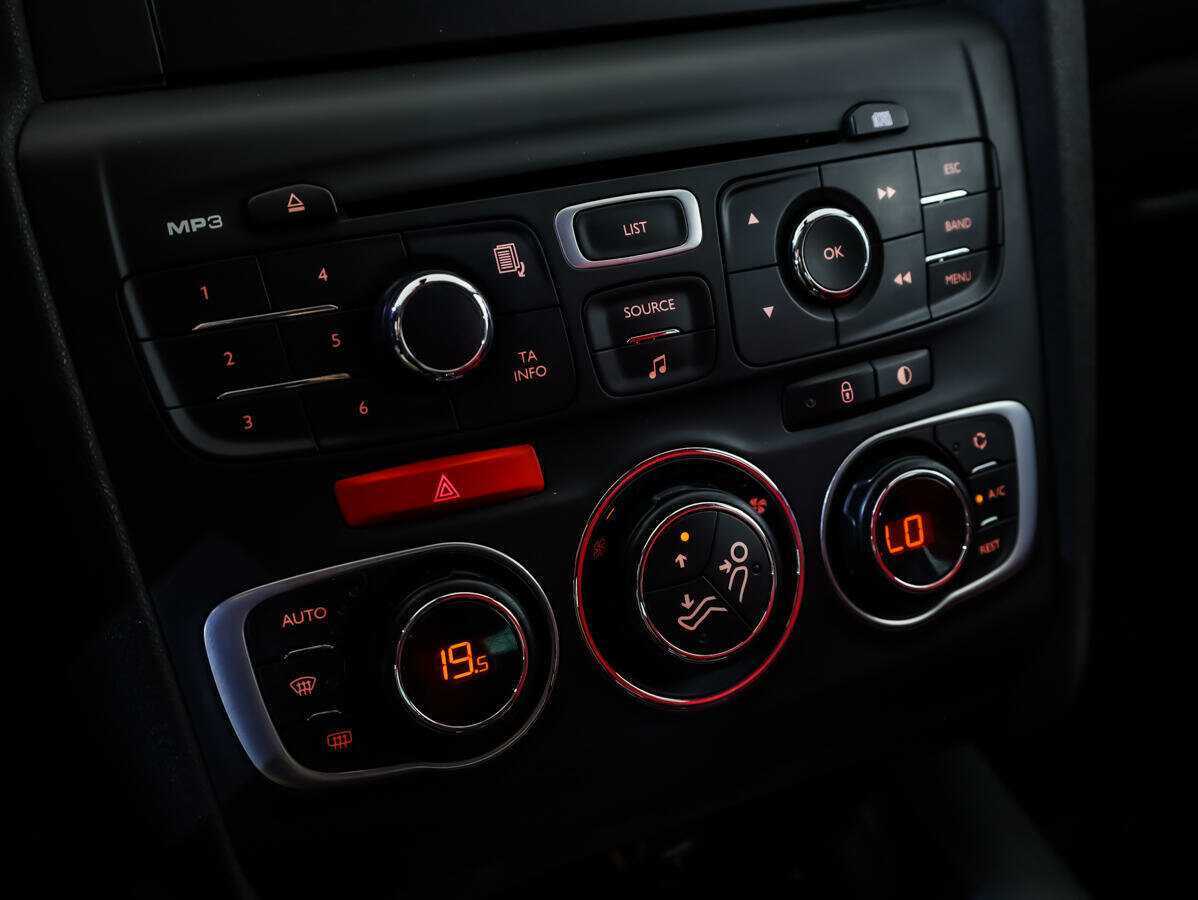 Купить Citroen C4 с пробегом. Фото: #13