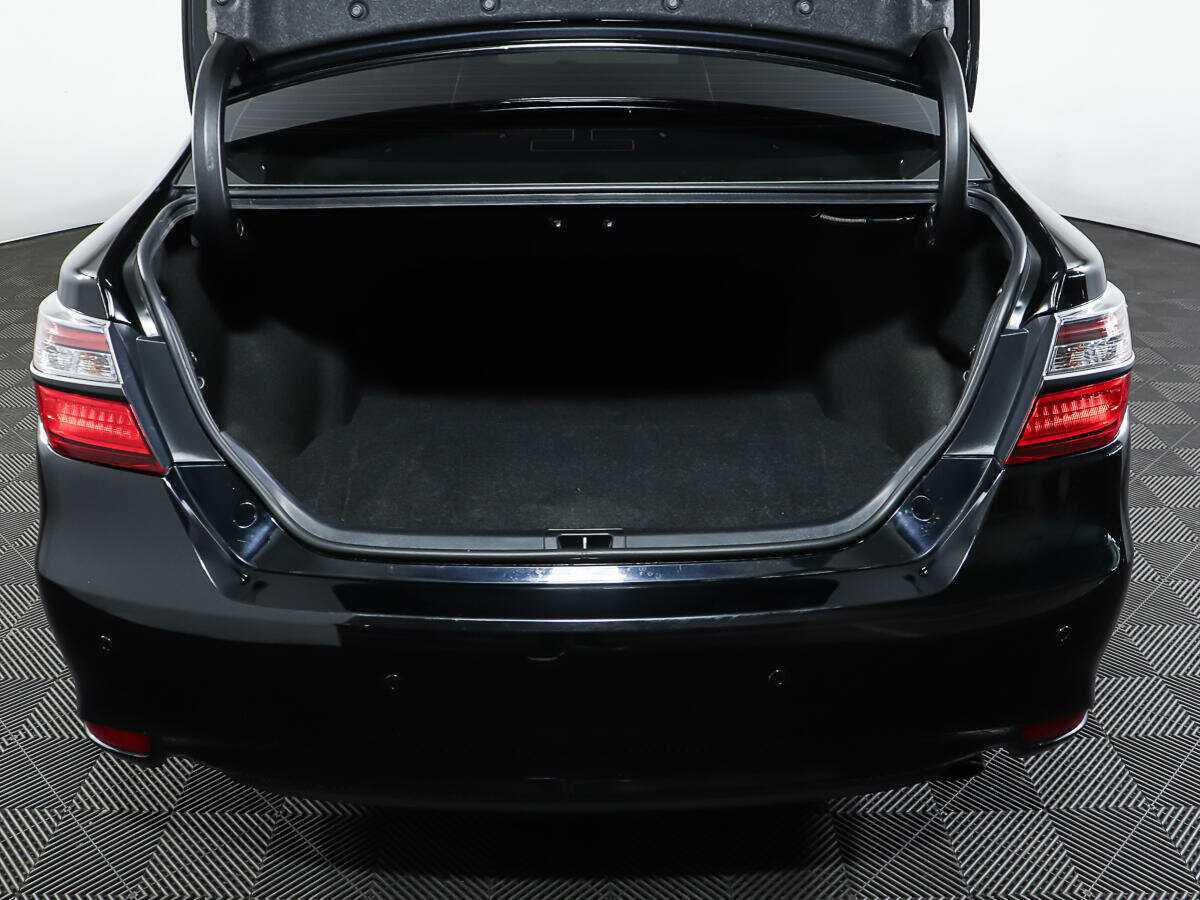 Купить Toyota Camry с пробегом. Фото: #9